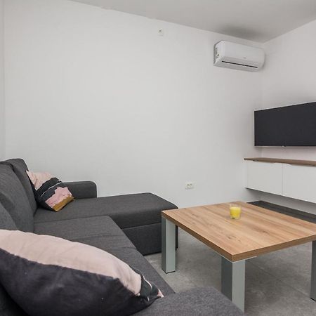 Apartment Spanic 1 Vir Eksteriør billede