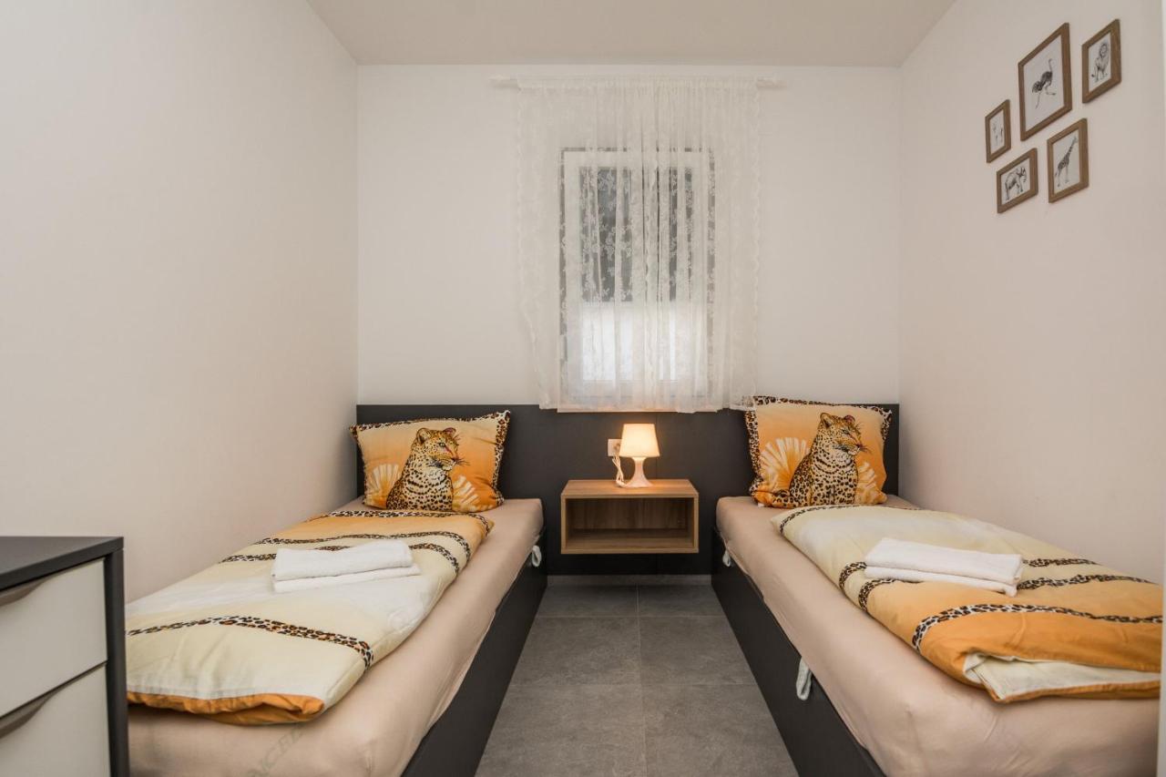 Apartment Spanic 1 Vir Eksteriør billede