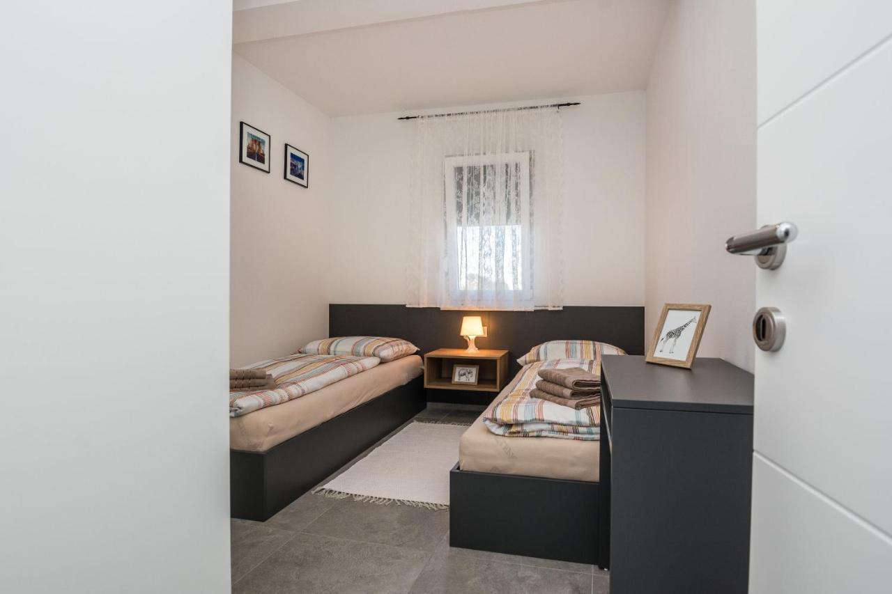 Apartment Spanic 1 Vir Eksteriør billede